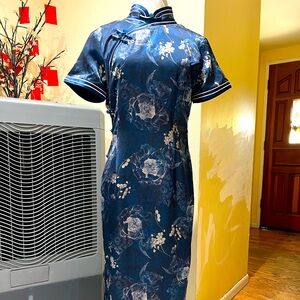 2XL cheongsam, made of silk cheongsam/material containing 93% silk